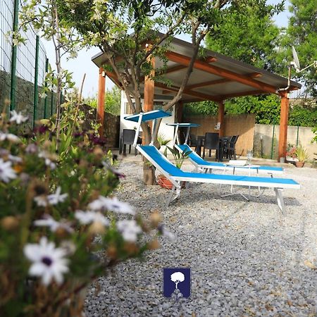 Отель Giardino Di Edo Тропея Экстерьер фото